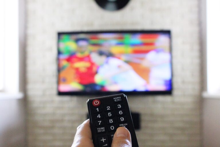 Ile prądu zużywa telewizor 55 cali?